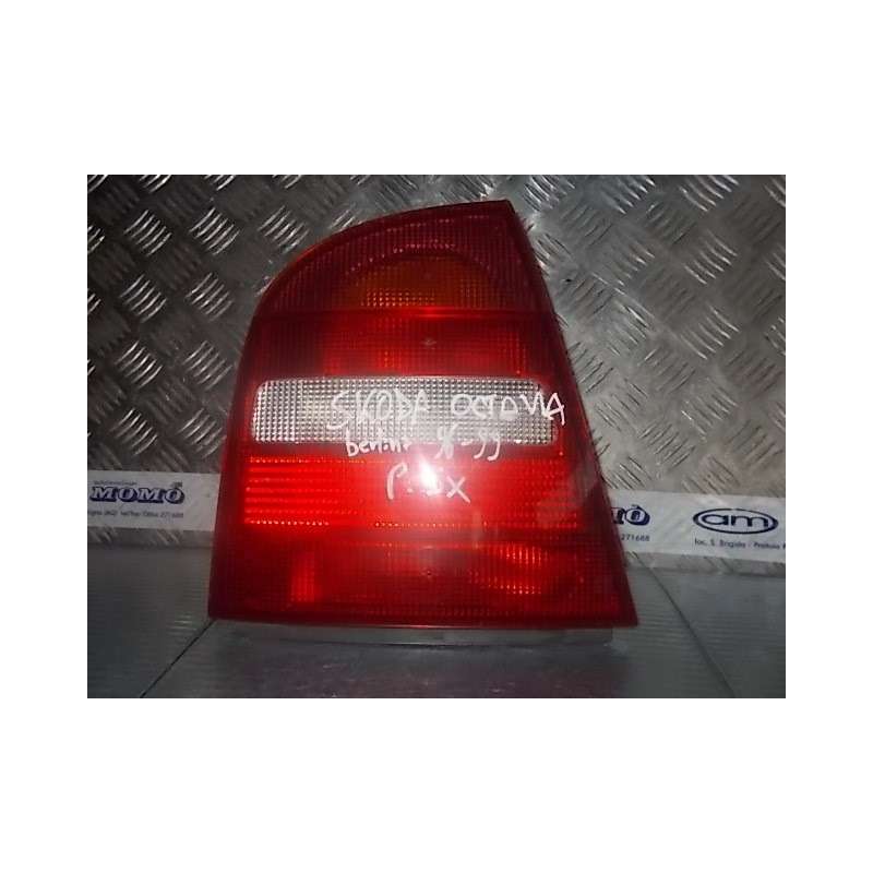 Fanale posteriore sx 1U6945111 Skoda Octavia 1996 - 1999 - Illuminazione - 1 Fanale posteriore sx 1U6945111 Skoda Octavia 1996 - 1999 - Illuminazione - 1