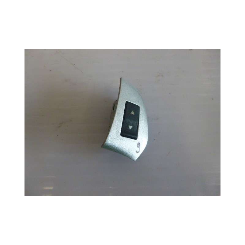 Pulsante alzavetro post.Dx. Fiat Stilo - Pulsantiera - 1