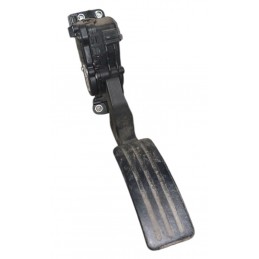 Pedale acceleratore...