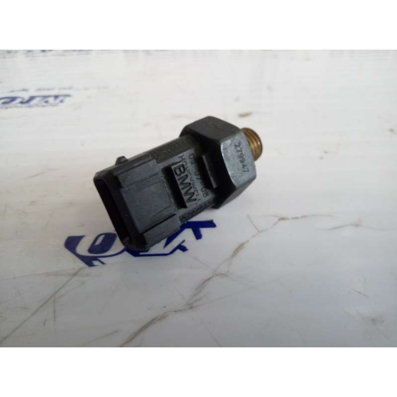 Sensore pressione olio 15680410 BMW Serie I III V X3 X5 - Sensore - 1 Sensore pressione olio 15680410 BMW Serie I III V X3 X5 - Sensore - 1