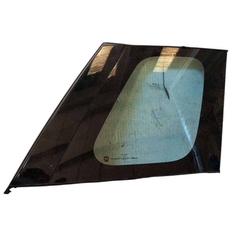 Fiat Vetro fisso posteriore destro 51883698 500L 1.4 benzina 2012-2022 - Usato