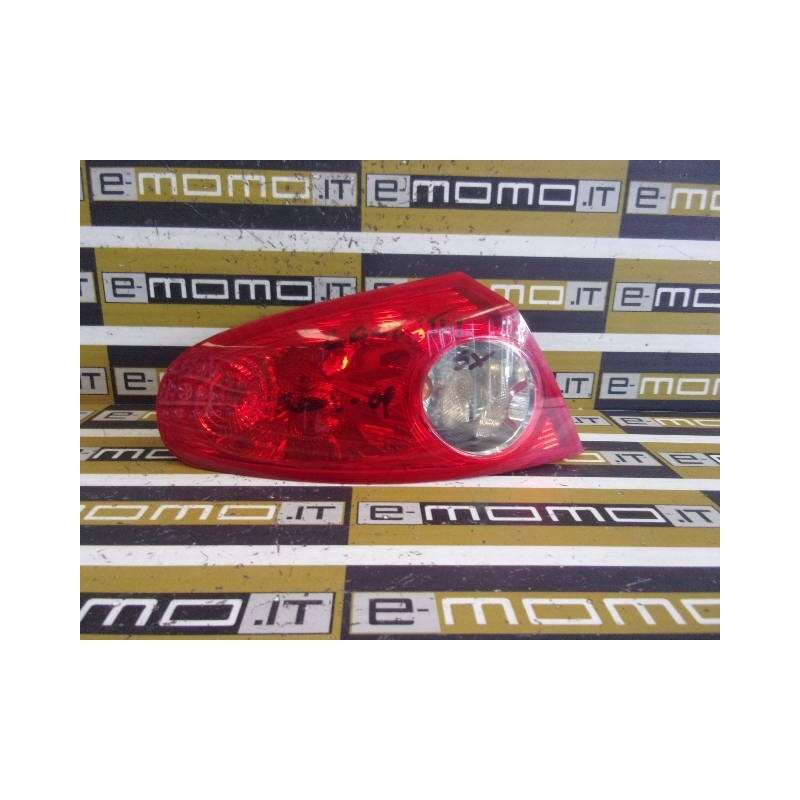 Fanale posteriore Sinistro esterno Daewoo Lancetti 2002-2009 - Illuminazione - 1 Fanale posteriore Sinistro esterno Daewoo Lancetti 2002-2009 - Illuminazione - 1