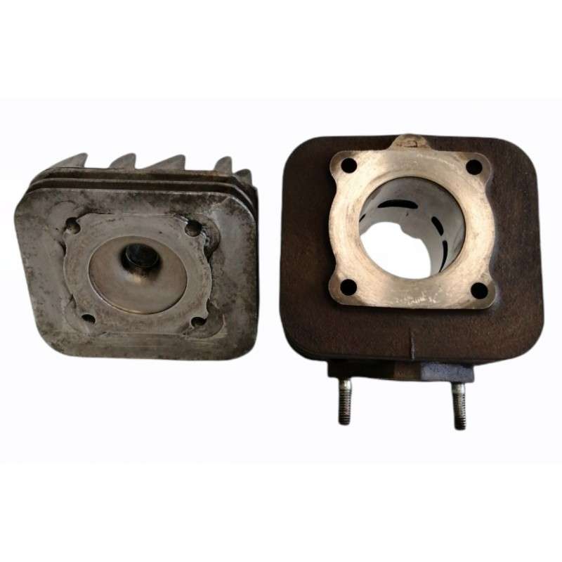 Cilindro e testata 50cc senza pistone Aprilia Scarabeo 50cc 2T 2005-2006 - Motore - 1 Cilindro e testata 50cc senza pistone Aprilia Scarabeo 50cc 2T 2005-2006 - Motore - 1