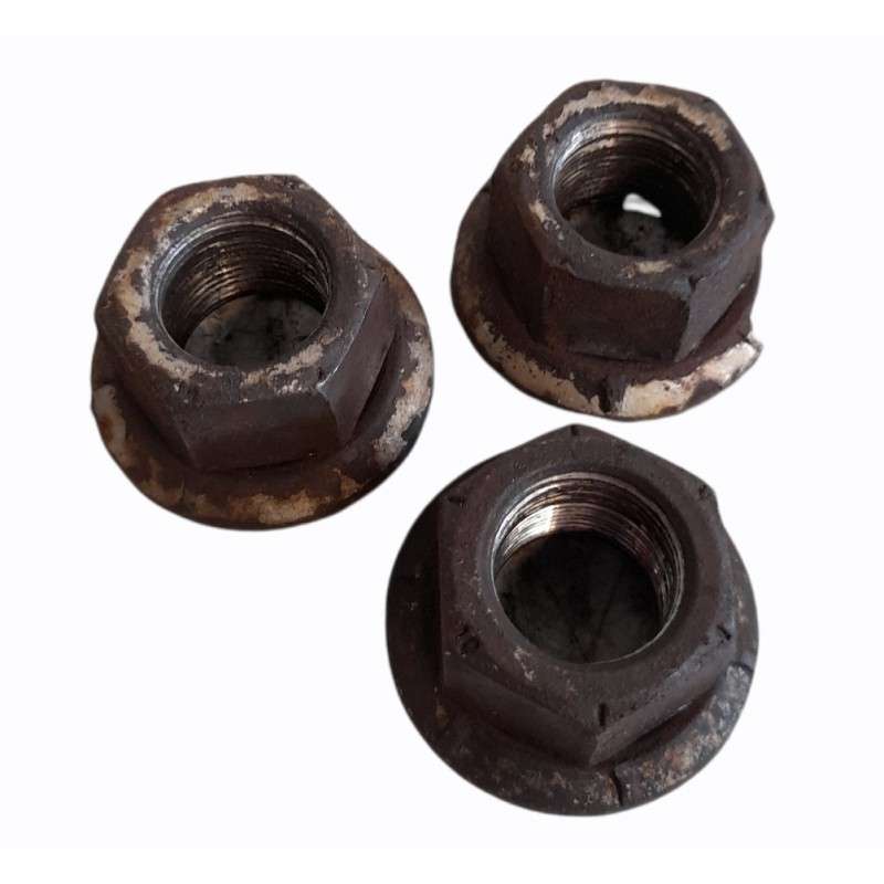 Dadi ruota Iveco Stralis lunghezza 2,55 chiave 32 - Bulloneria - 1