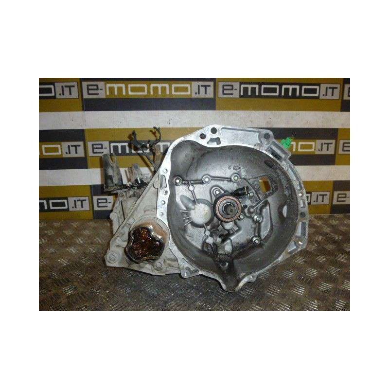 Cambio 8200247902 JHQCG Nissan Micra K12 1.2 16v benzina 03-06 - Cambio - 1 Cambio 8200247902 JHQCG Nissan Micra K12 1.2 16v benzina 03-06 - Cambio - 1