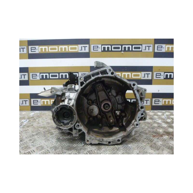 Cambio WM76 02J301107C Volkswagen New Beetle 2.0 85Kw benzina 00-10 - Cambio - 1 Cambio WM76 02J301107C Volkswagen New Beetle 2.0 85Kw benzina 00-10 - Cambio - 1
