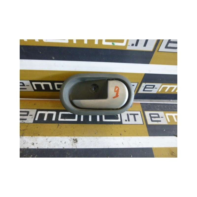 Maniglia interna anteriore destra 2S61A22600AEW Ford Fiesta 2002-2008 - Maniglia - 1 Maniglia interna anteriore destra 2S61A22600AEW Ford Fiesta 2002-2008 - Maniglia - 1