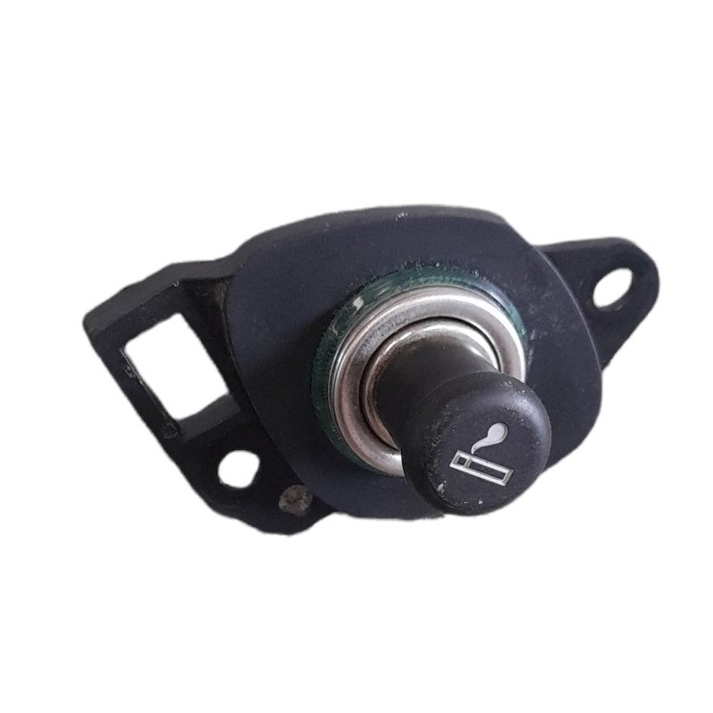 Accendisigari Mazda MPV 2.0 diesel 1999-2006 - Interruttore - 1 Accendisigari Mazda MPV 2.0 diesel 1999-2006 - Interruttore - 1