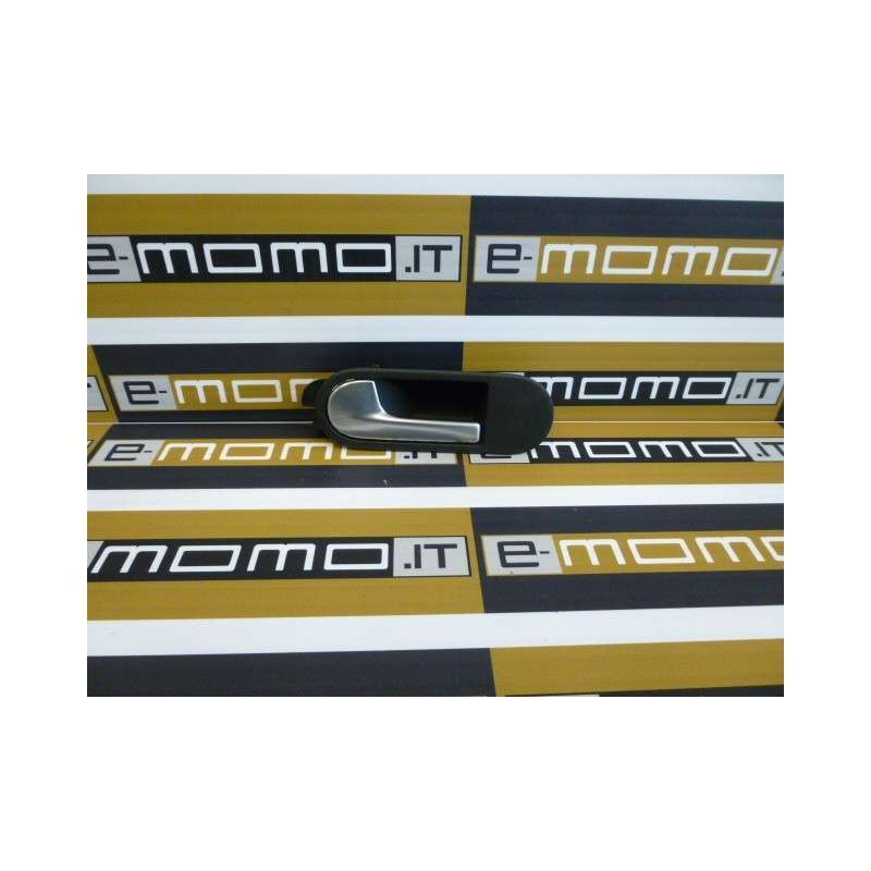 Maniglia interna posteriore sinistra 5M0837113 Volkswagen Golf Plus 2009-2014 - Maniglia - 1 Maniglia interna posteriore sinistra 5M0837113 Volkswagen Golf Plus 2009-2014 - Maniglia - 1
