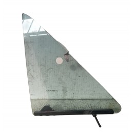 Vetro deflettore anteriore destro 4482245 Fiat 126 1972-2000 - Vetro - 2 Vetro deflettore anteriore destro 4482245 Fiat 126 1972-2000 - Vetro - 2