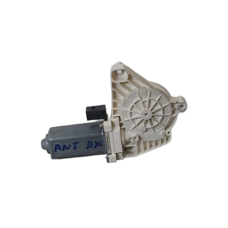 Motorino alzavetro anteriore destro A1698281642 Mercedes Classe A W169 2.0 2004-2011 - Motorino tergicristallo - 1 Motorino alzavetro anteriore destro A1698281642 Mercedes Classe A W169 2.0 2004-2011 - Motorino tergicristallo - 1