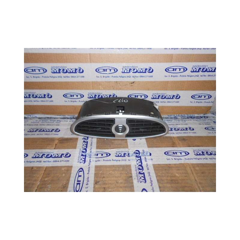 Diffusore aria centrale Renault Clio 2011 - Diffusore aria - 1 Diffusore aria centrale Renault Clio 2011 - Diffusore aria - 1