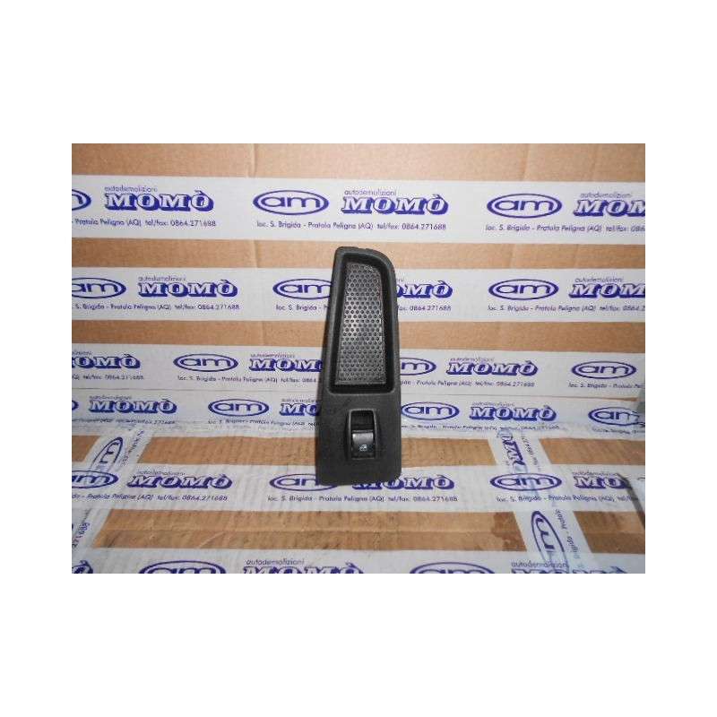 Pulsantiera alzacristalli anteriore Dx 735474939 Lancia Nuova Delta - Pulsantiera - 1 Pulsantiera alzacristalli anteriore Dx 735474939 Lancia Nuova Delta - Pulsantiera - 1