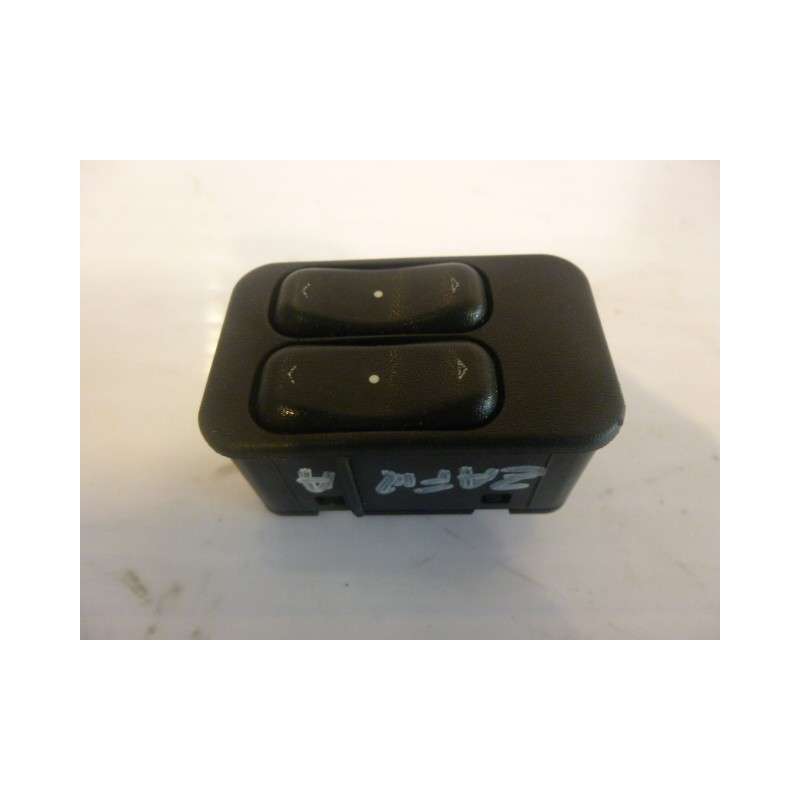 Pulsantiera alzacristalli anteriore Sx 90561088 13363201 Opel Astra G - Pulsantiera - 1 Pulsantiera alzacristalli anteriore Sx 90561088 13363201 Opel Astra G - Pulsantiera - 1