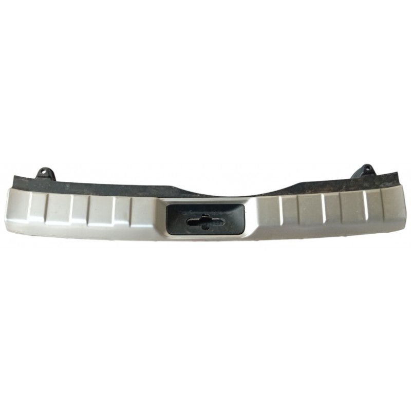 Copertura superiore paraurti posteriore Nissan X-Trail 2007-2014 - Griglie e modanature - 1 Copertura superiore paraurti posteriore Nissan X-Trail 2007-2014 - Griglie e modanature - 1